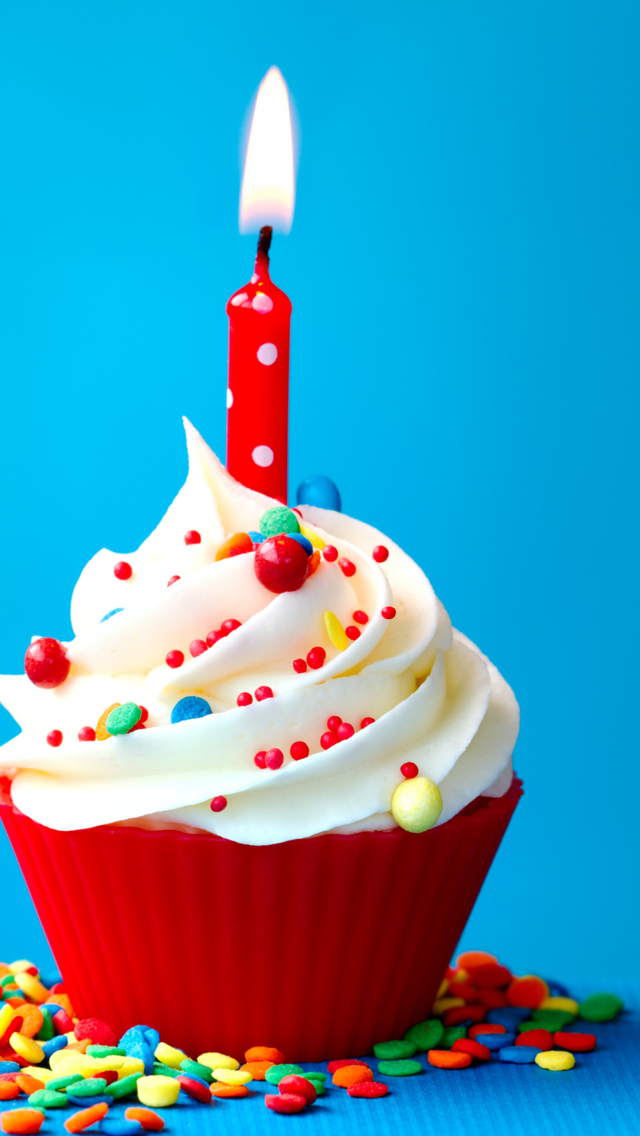 BirtHDay Wallpaper iPhone Cake Cupcake Buttercream Icing Food
