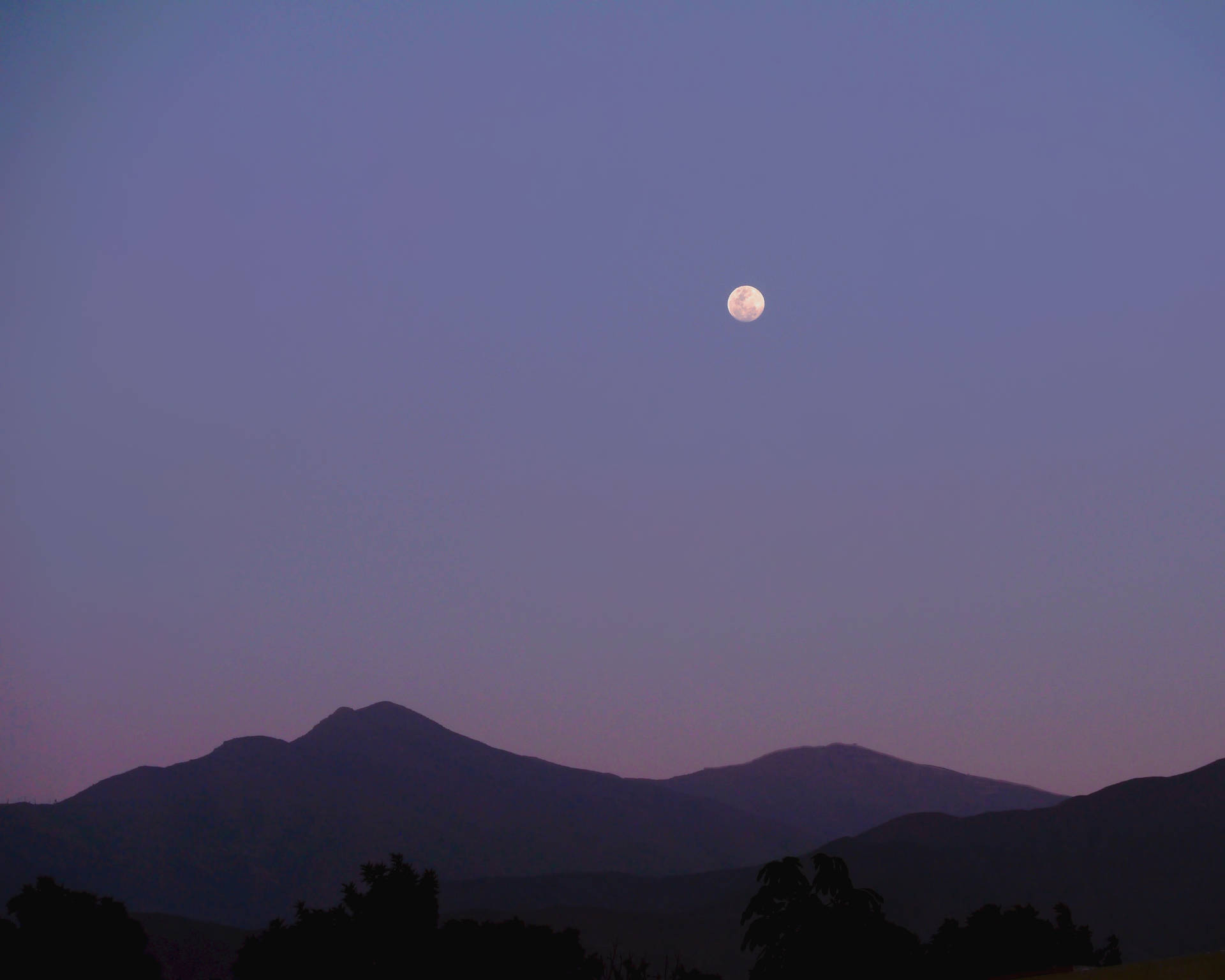 Aesthetic Moon Wallpaper