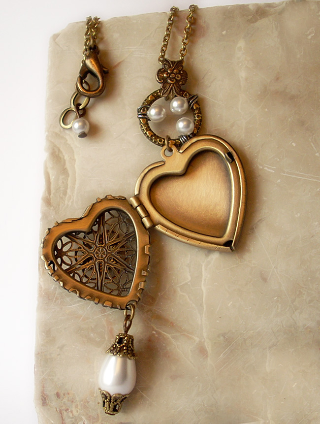Heart Locket Necklace White2 By Aranwen