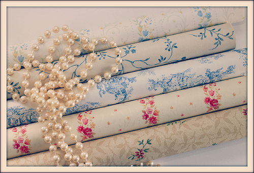 Vintage Shabby Chic Wallpaper Foundlings Found These Go