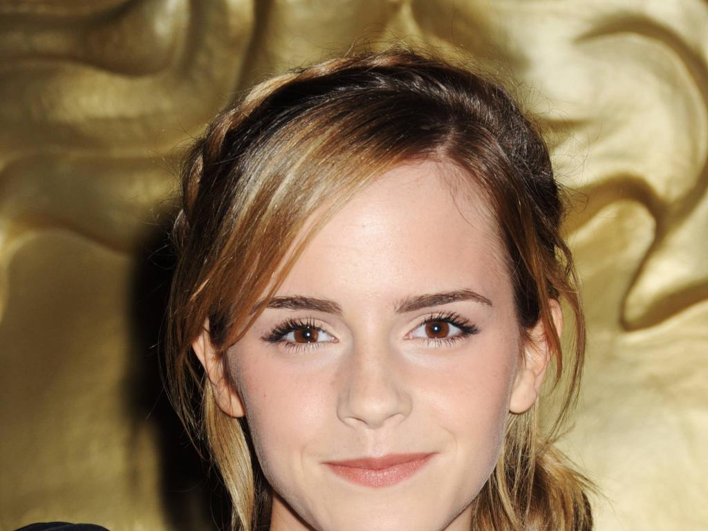 Emma Watson Wallpaper High Quality And Resolution