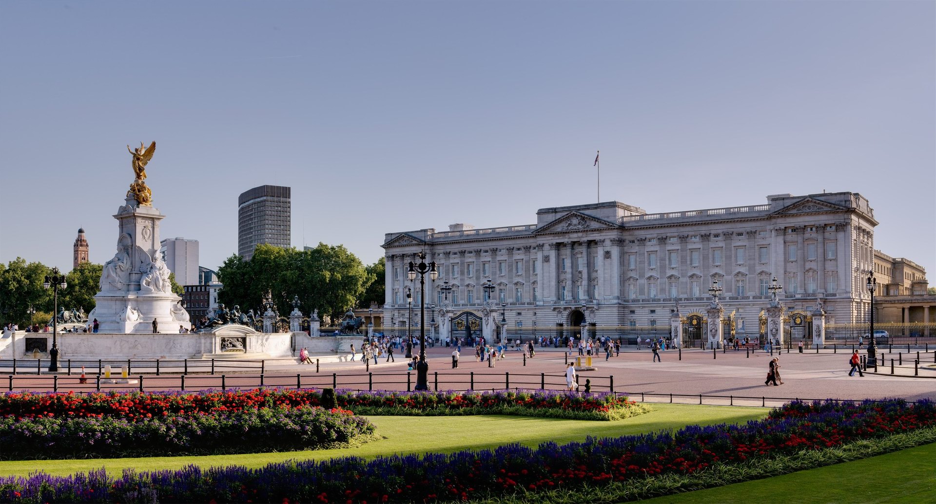 Buckingham Palace HD Wallpaper
