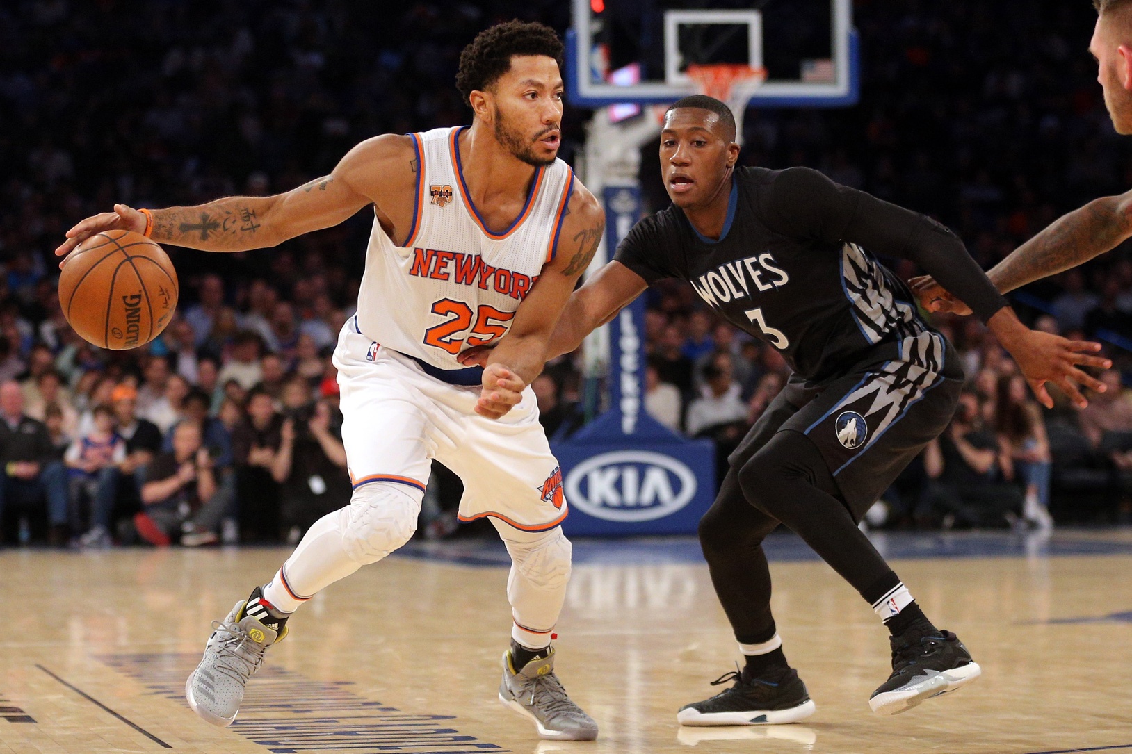 Knicks Thibs Wants Rose Reunion Without Giving Up Young