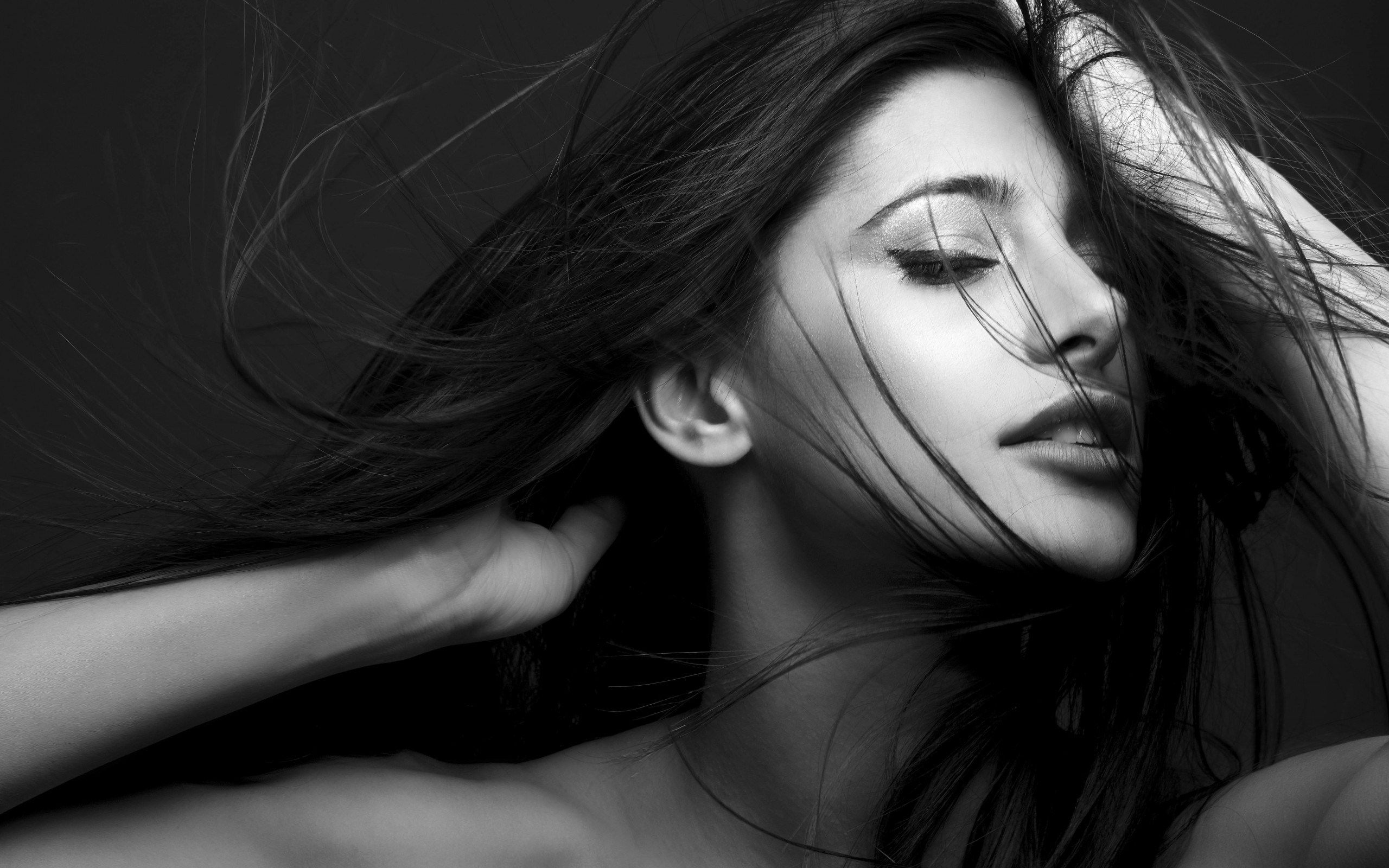 Girl Nargis Fakhri American Fashion Model And Actress HD Wallpaper