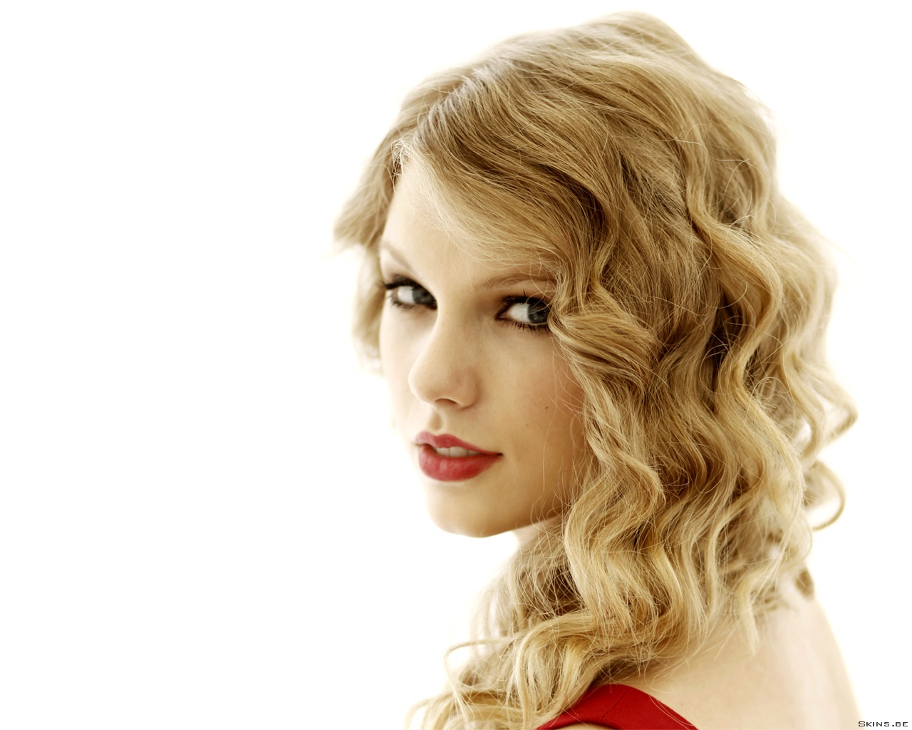 Taylor Swift Speak Now Photoshoot Wallpaper