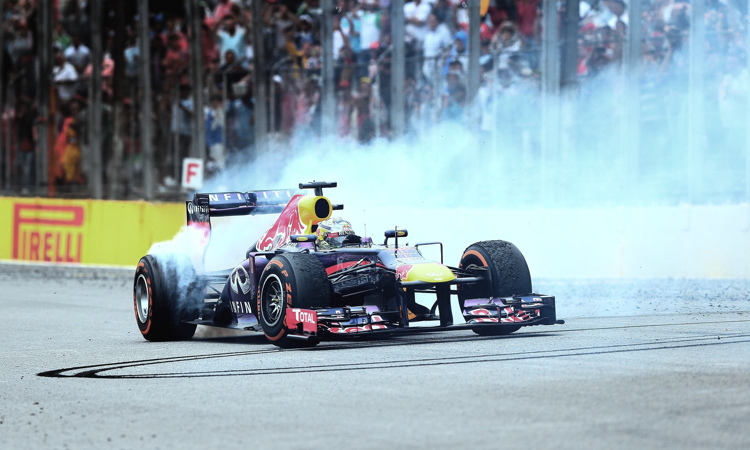 Wallpaper Vettel F1 Red Bull Sports