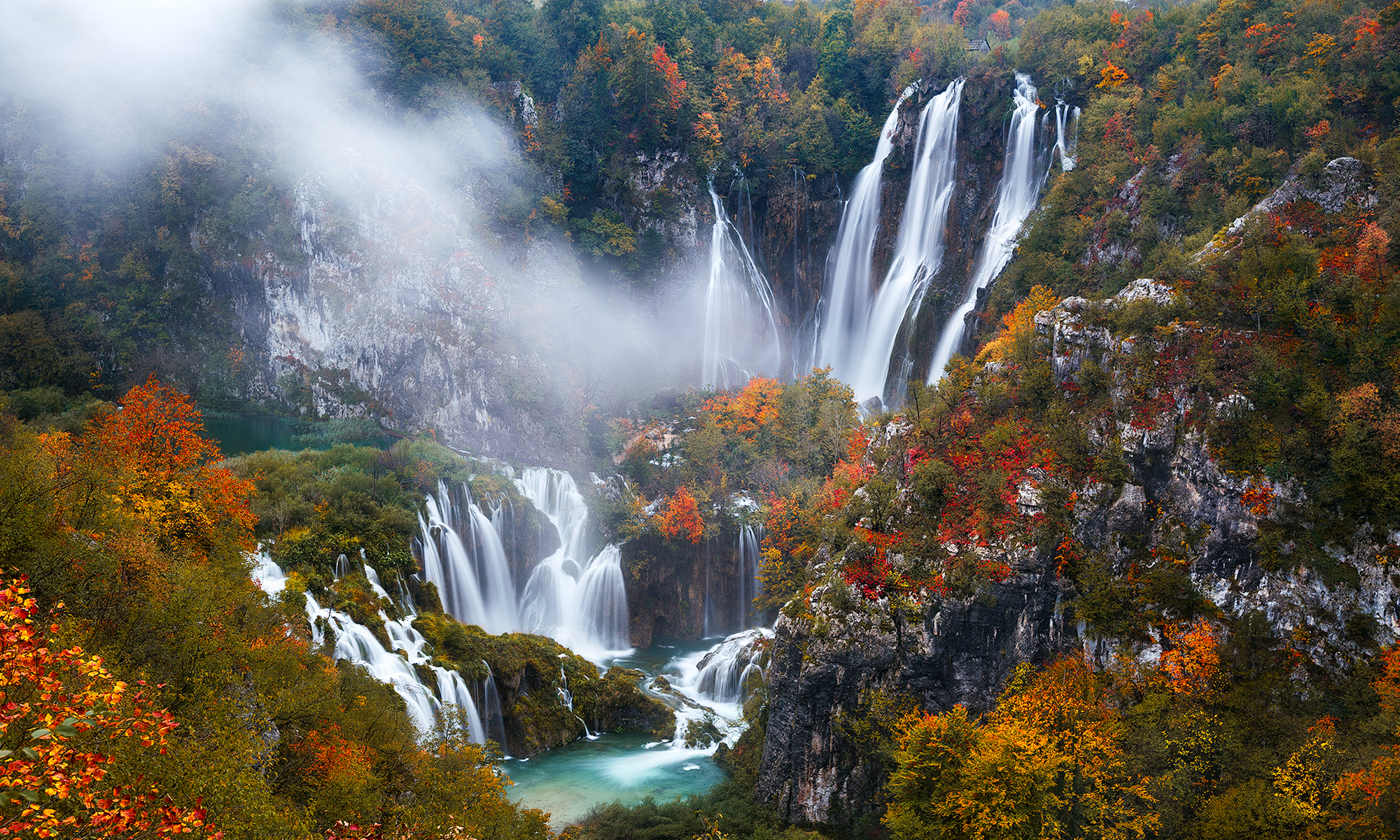 Plitvice Lakes National Park In Autumn HD Wallpaper Background