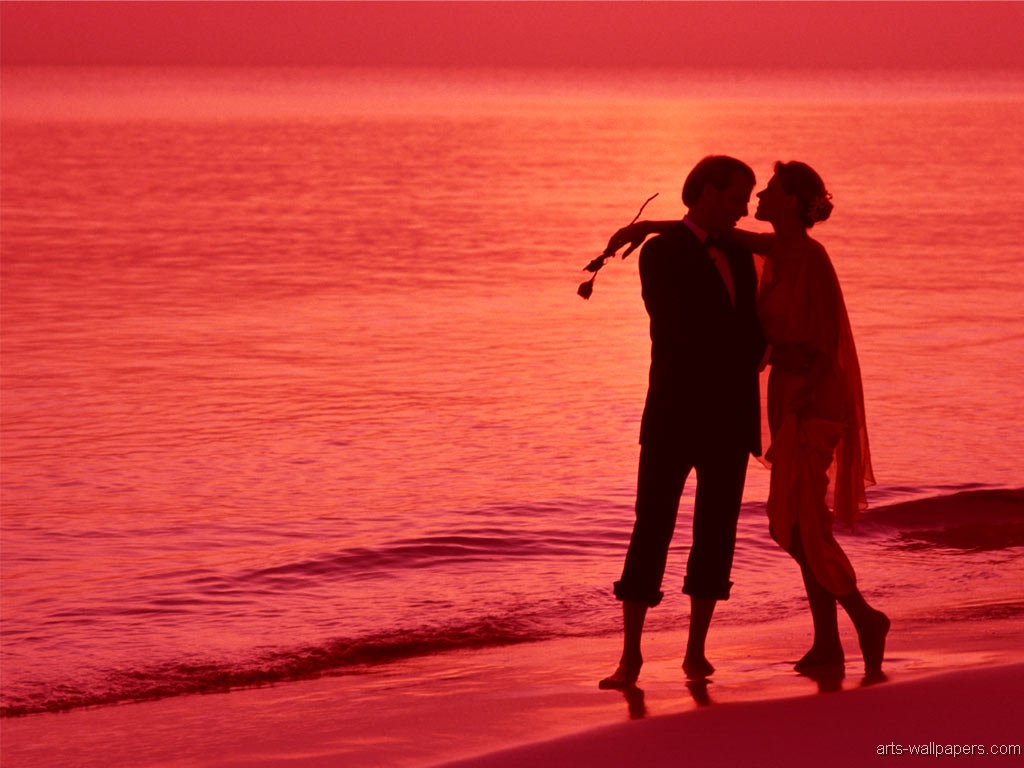 Romance Couple And Sea Shore