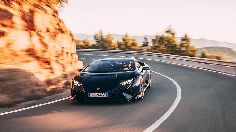 Lamborghinis New 640 HP Huracn Tecnica Hits the Track in Spain