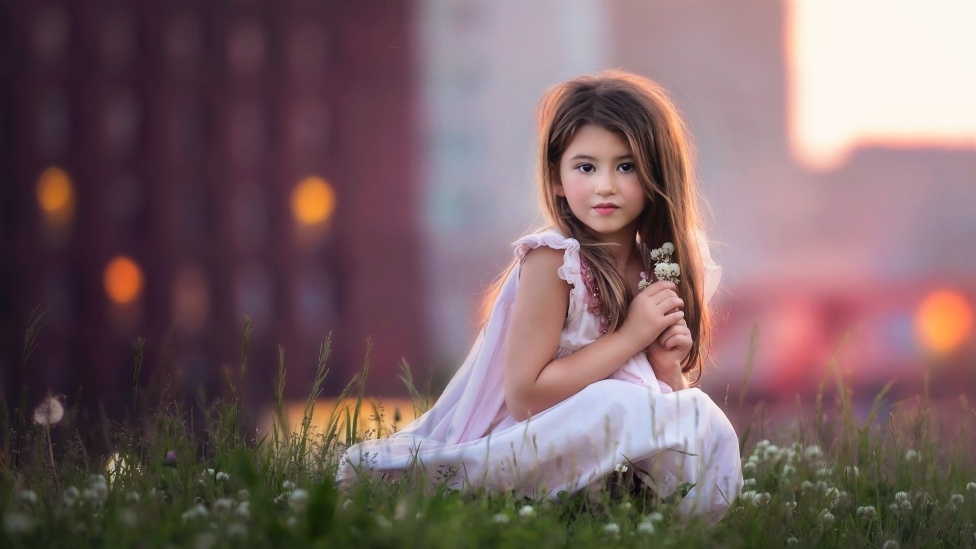 Cute Baby Girl Picture Wallpaper
