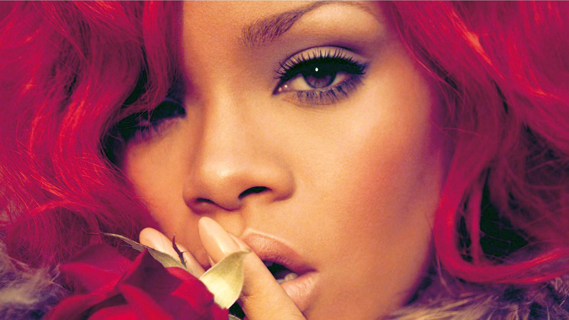 Rihanna Wallpaper Pictures Image