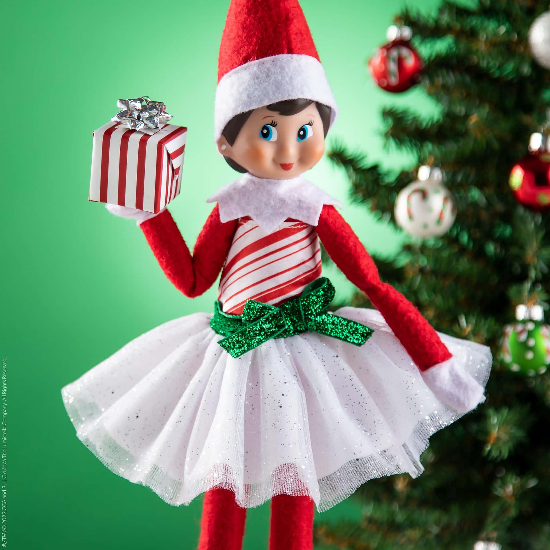 Download Elf On The Shelf Present Picture