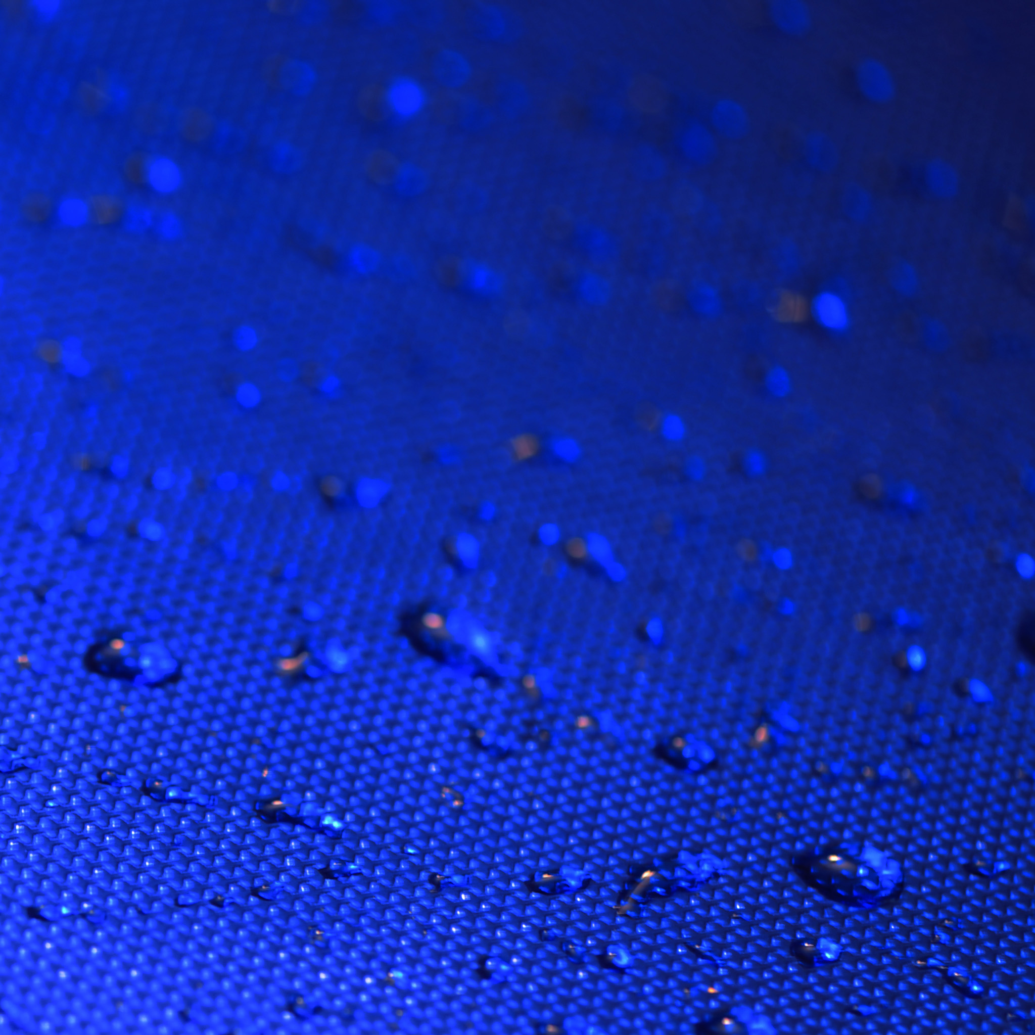 Blue Drops iPad Wallpaper