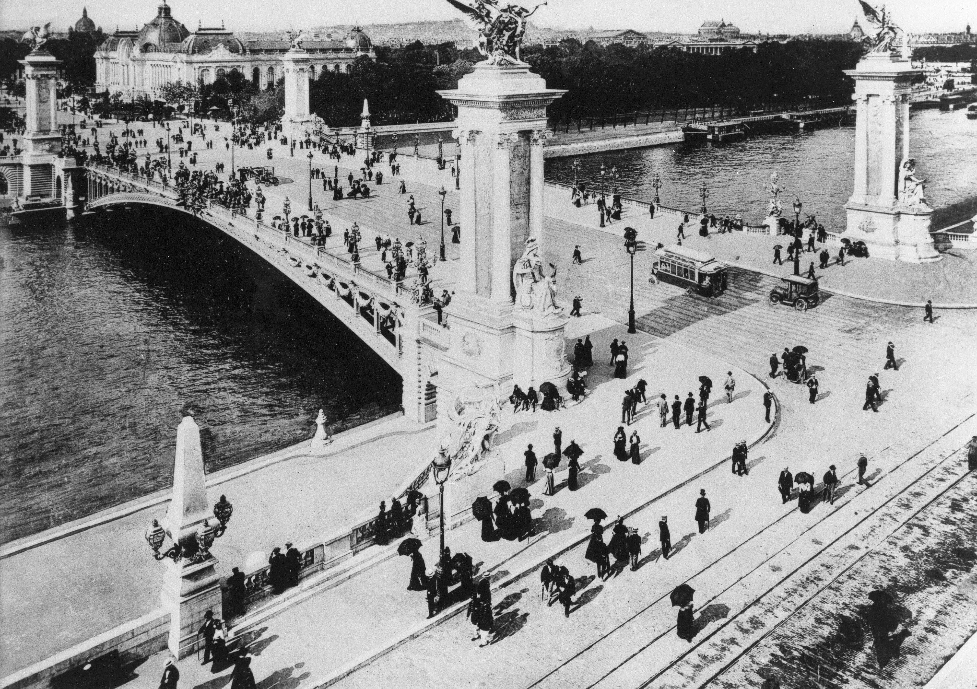 40 Best Rare Photos of Paris Through the Years   Vintage Paris Photos