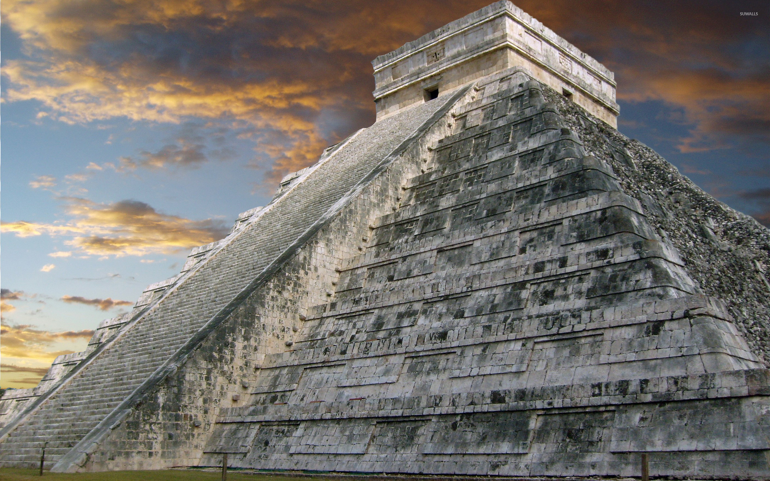 Chichen Itza Wallpaper
