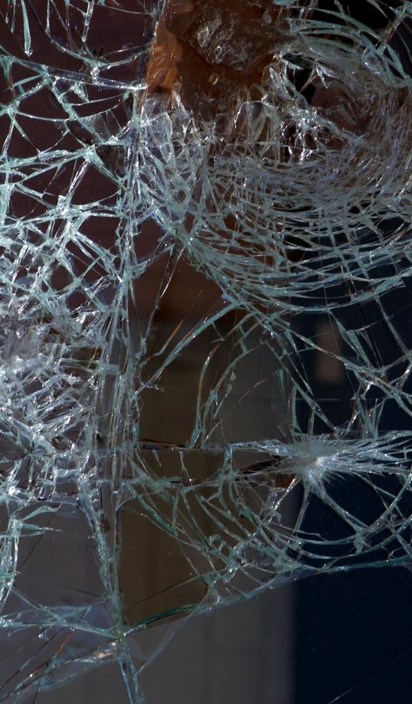 Broken Glass HD Wallpaper Car