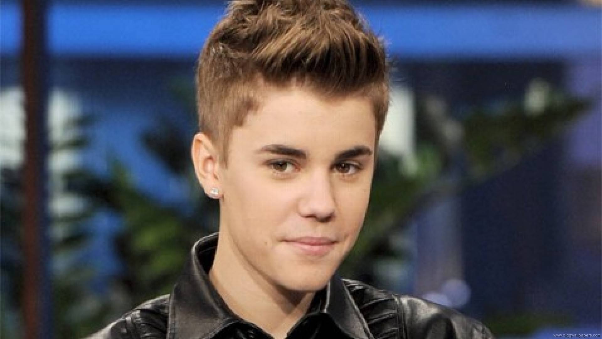 New Haircut Style Of Justin Bieber Face Wallpaper