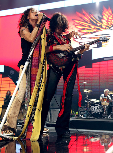 Joe Perry Singer Steven Tyler L And Guitarist Of Aerosmith