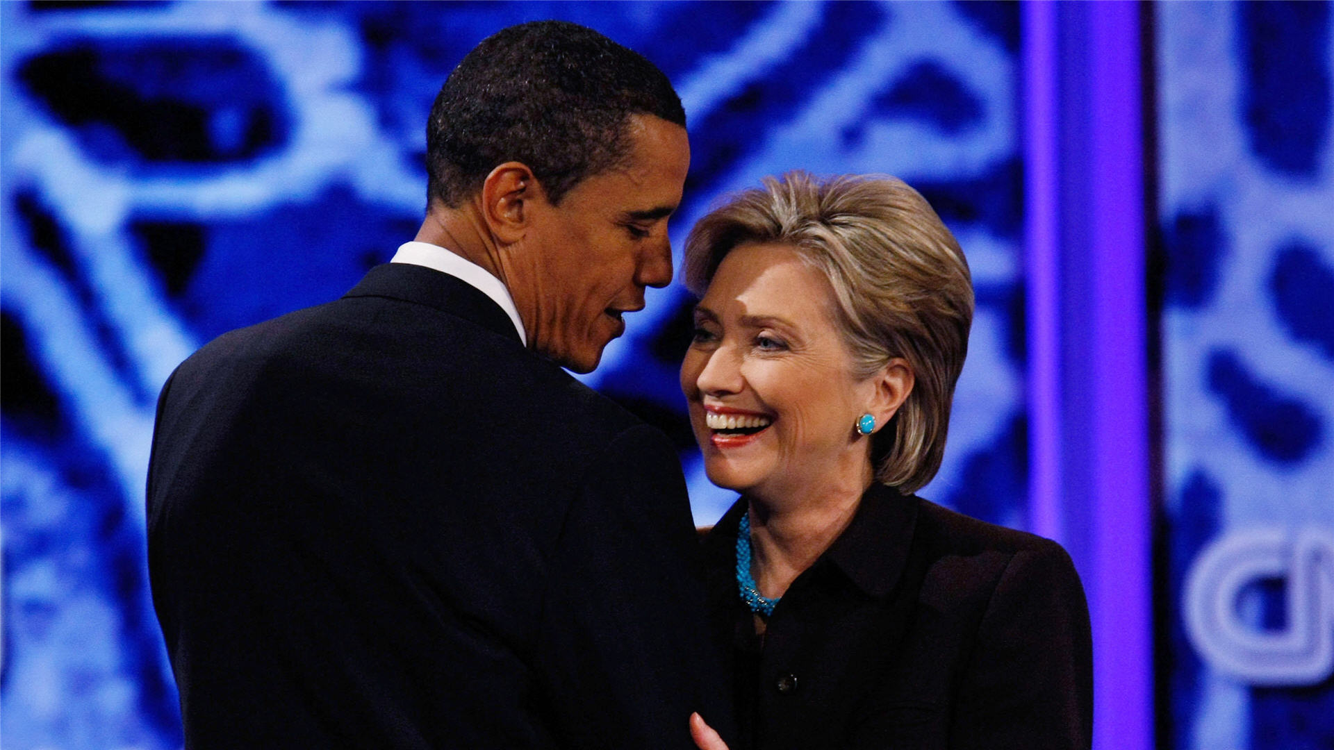 Barack Obama No Respalda Por Ahora A Hillary Clinton Astrolabio