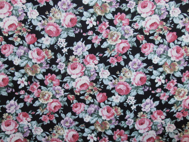 100 Cotton Poplin Floral Print Black Textile Express Buy Fabric