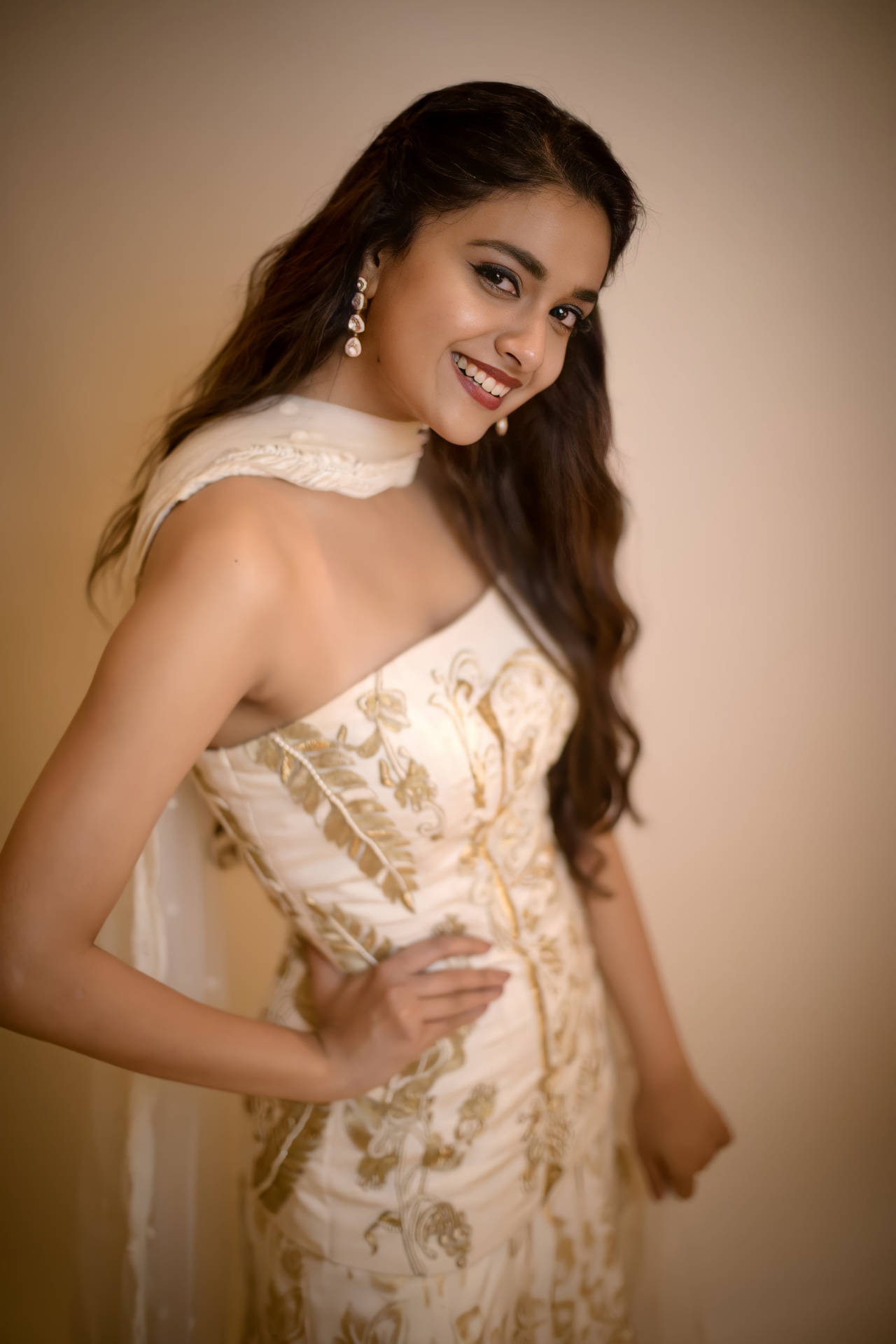 Keerthi Suresh HD Wallpaper