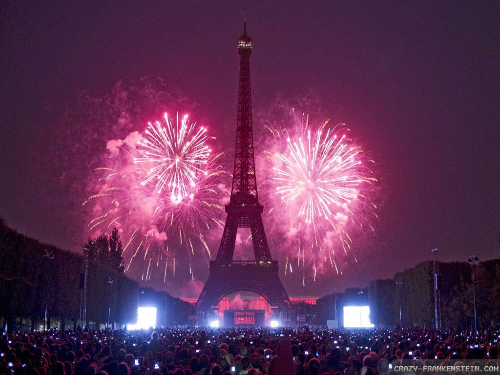 paris new year fireworks wallpapers 2013   7841   The Wondrous Pics