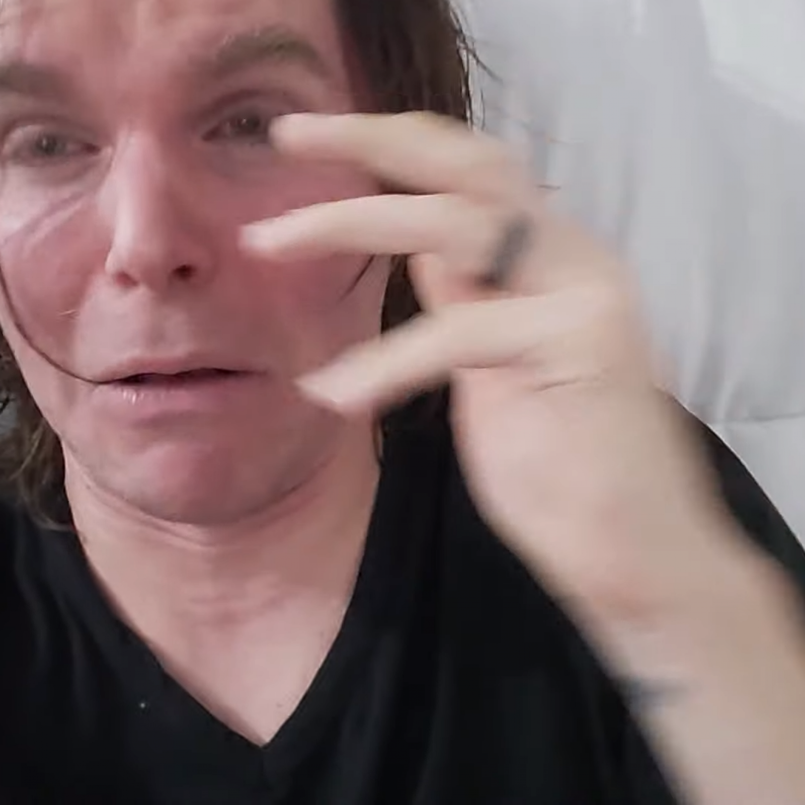 Who is Onision YouTuber Banned from Patreon After Doxxing 1600x1600
