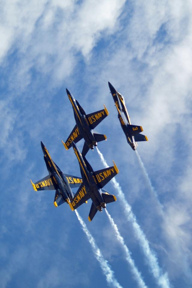 Blue Angels HD Wallpaper For iPhone 4s