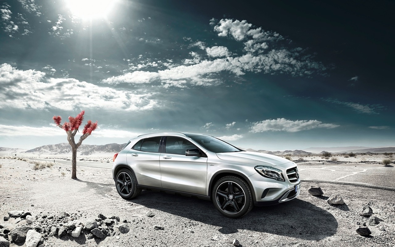 Official Wallpaper Of Mercedes Gla Edition