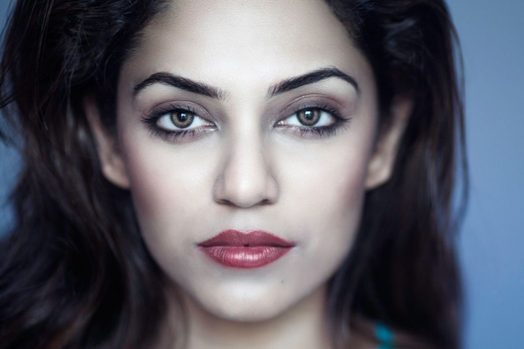Sobhita Dhulipala Bollywood Actress Model Babe Wallpaper