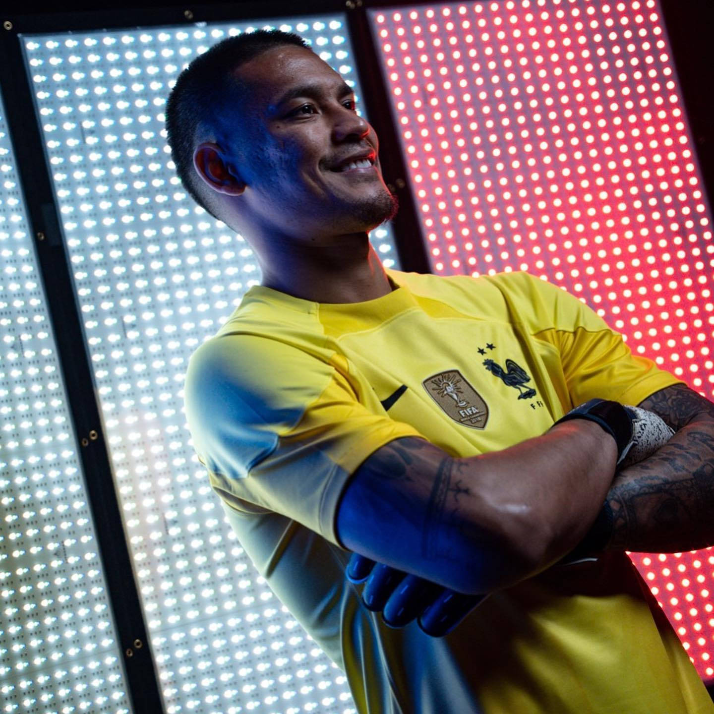 En Alphonse Areola X Wallpaper