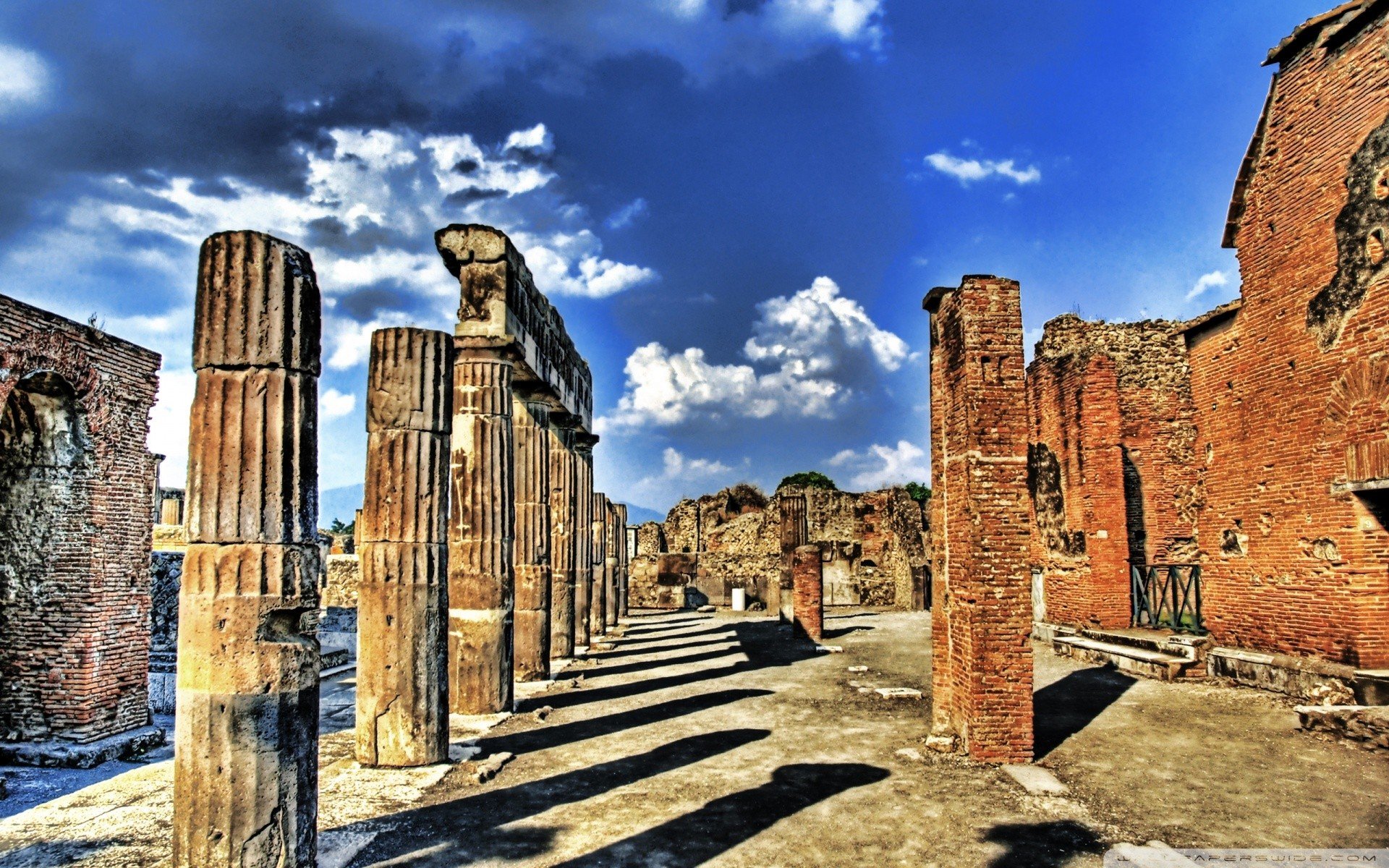Amphitheatre Of Pompeii Wallpaper And Background Image