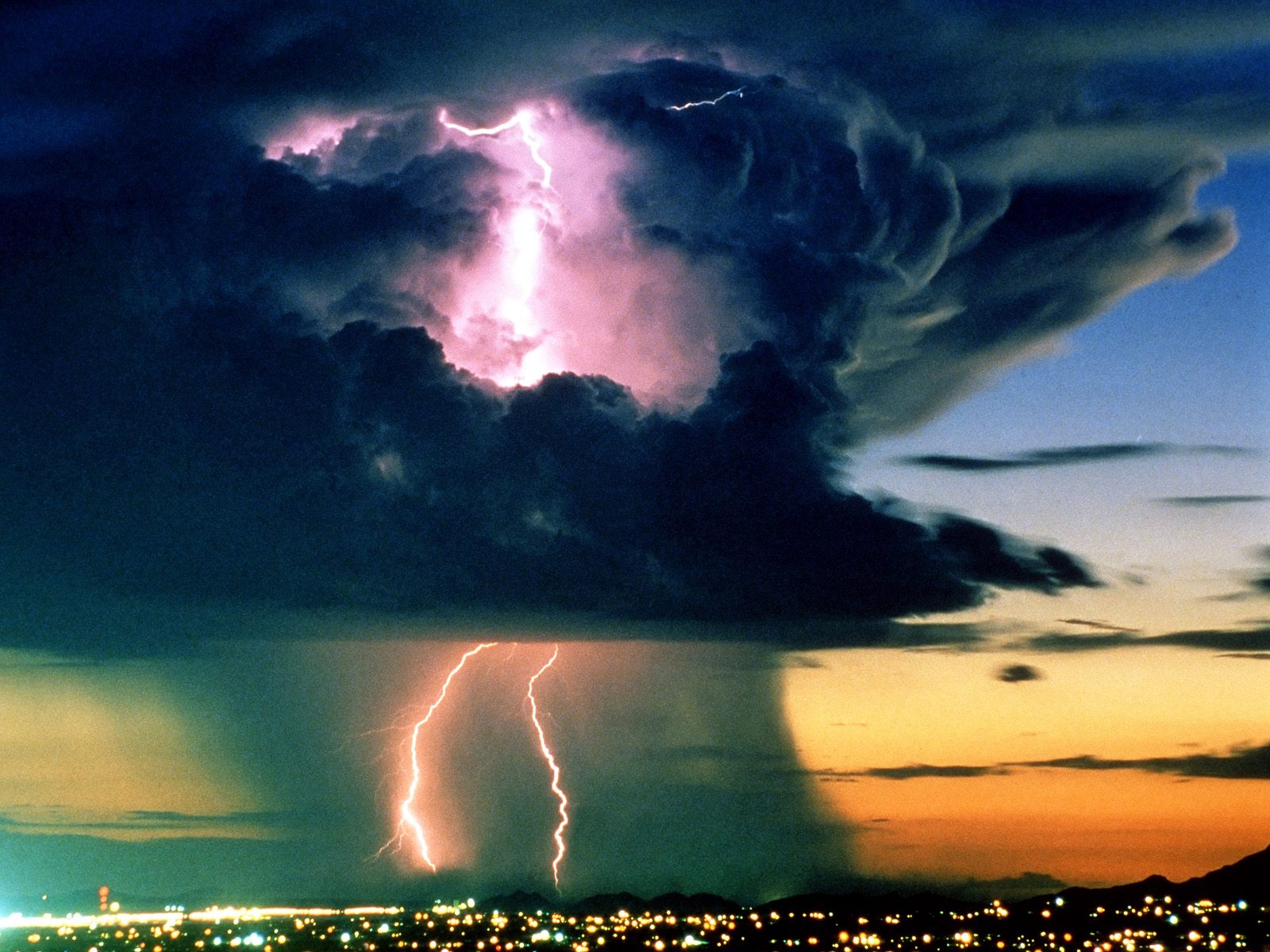 Awesome Lightning Wallpaper HD Background Desktop