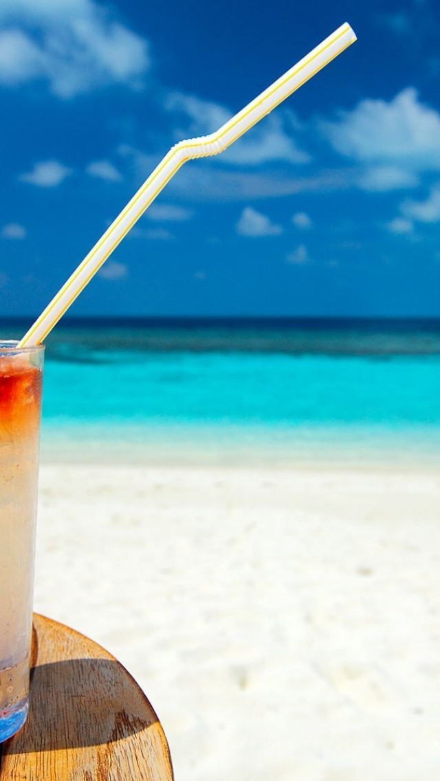 Summer Cocktail On The Beach iPhone Wallpaper Ipod HD