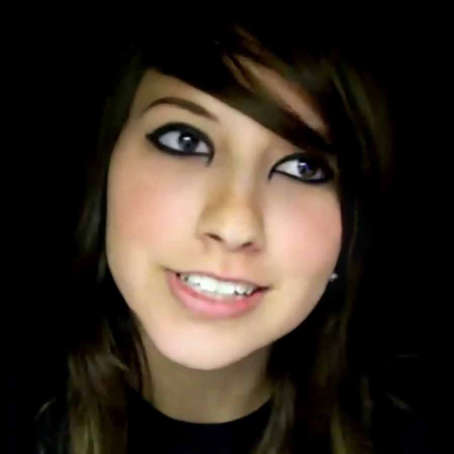 Hello Boxxy Here I M On Vacation With Lynx Titan And We Are