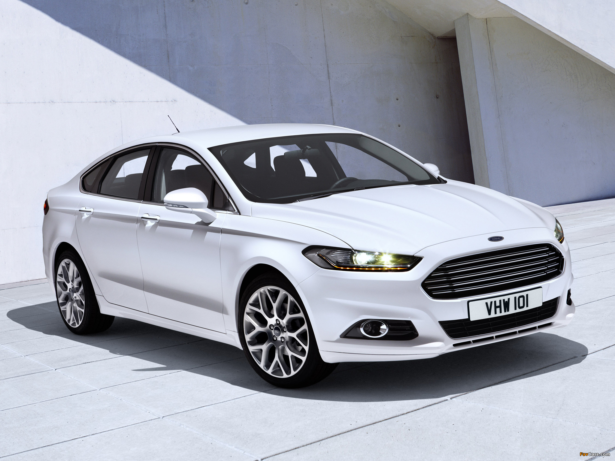 Ford Mondeo Wallpaper X