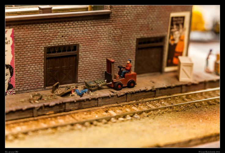 MODEL TRAIN train toy model railroad minature trains tracks wallpaper