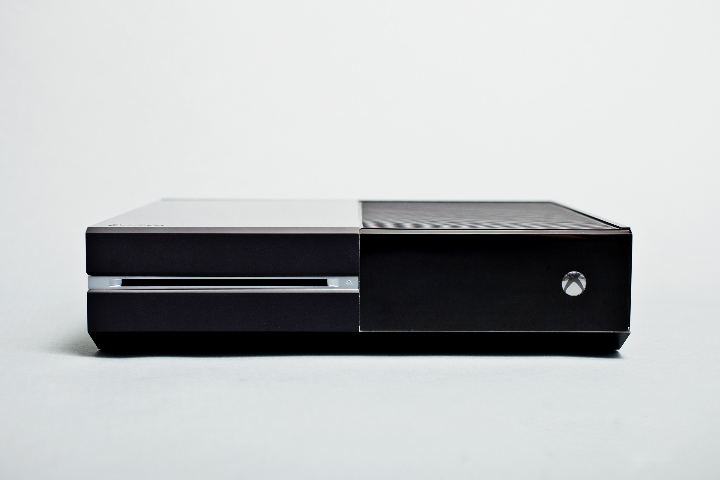 Detalles Juegos Y Fecha De Lanzamiento The Xbox One Console Front