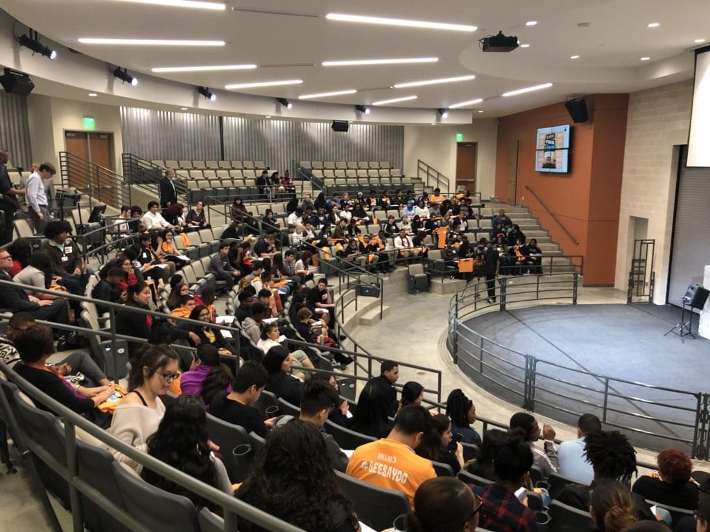 Dallas Isd Students Attend Public Seminar About Gun Violence In