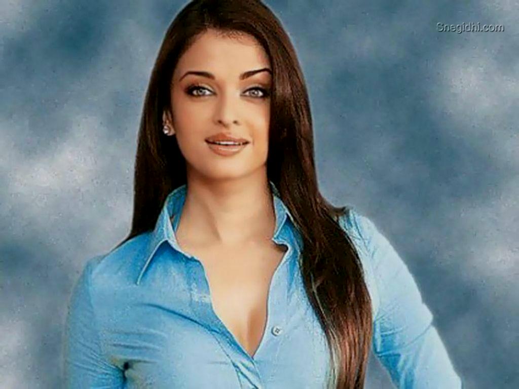 Female Celebrities Bollywood Actress Aishwarya Wallpaper