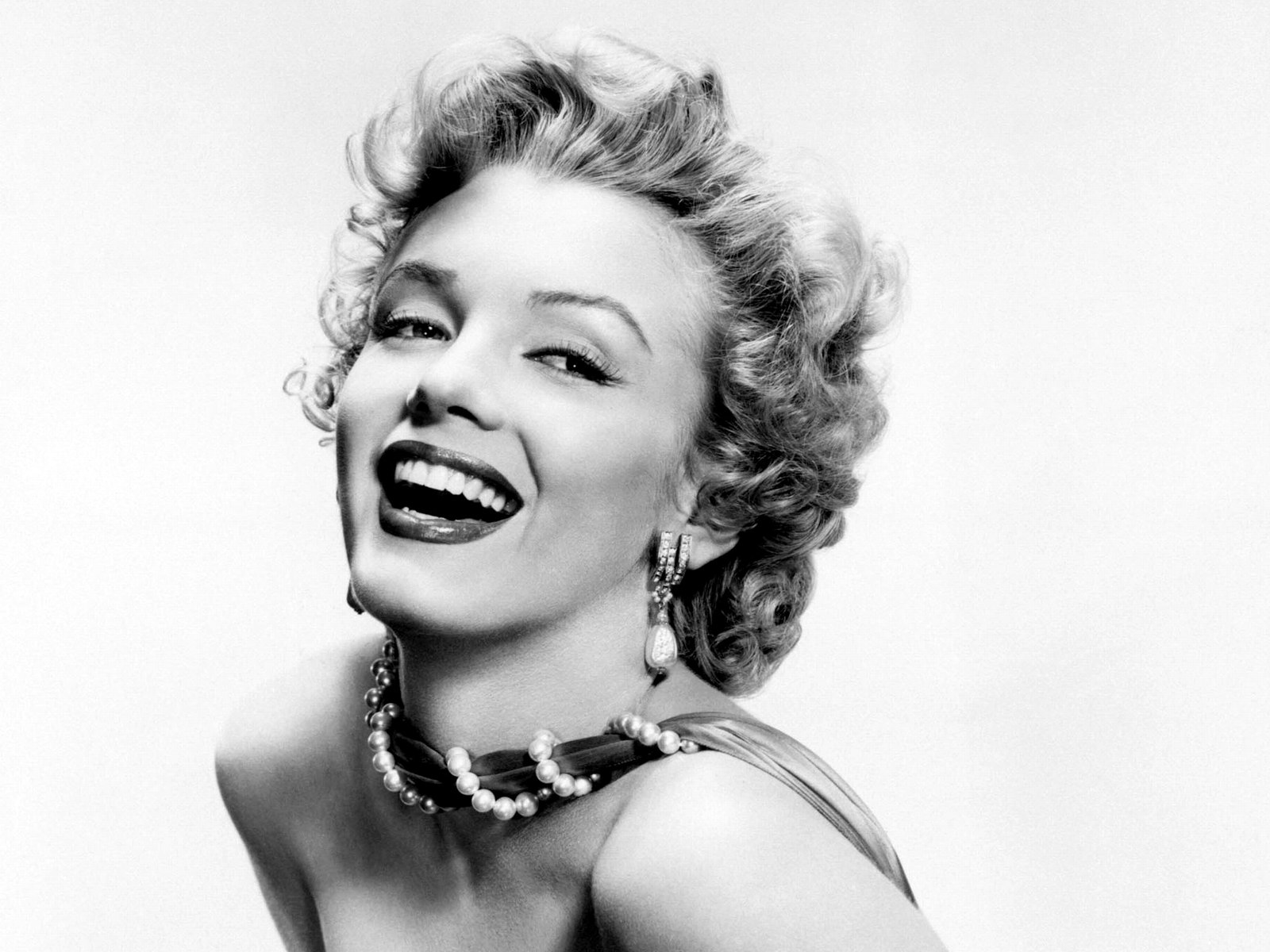 Marilyn Monroe Urodzi A Si Czerwca Roku Jej Dzieci Stwo