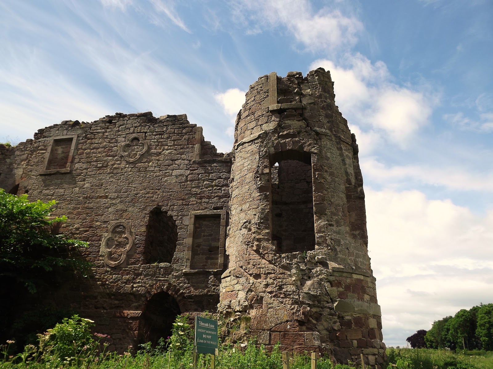 Northumbrian Image Twizell Castle And Medieval Bridge Northumberland