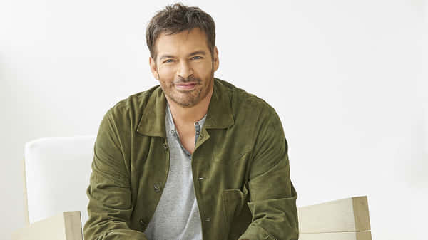 Harry Connick Jr Performing On Stage Wallpaper