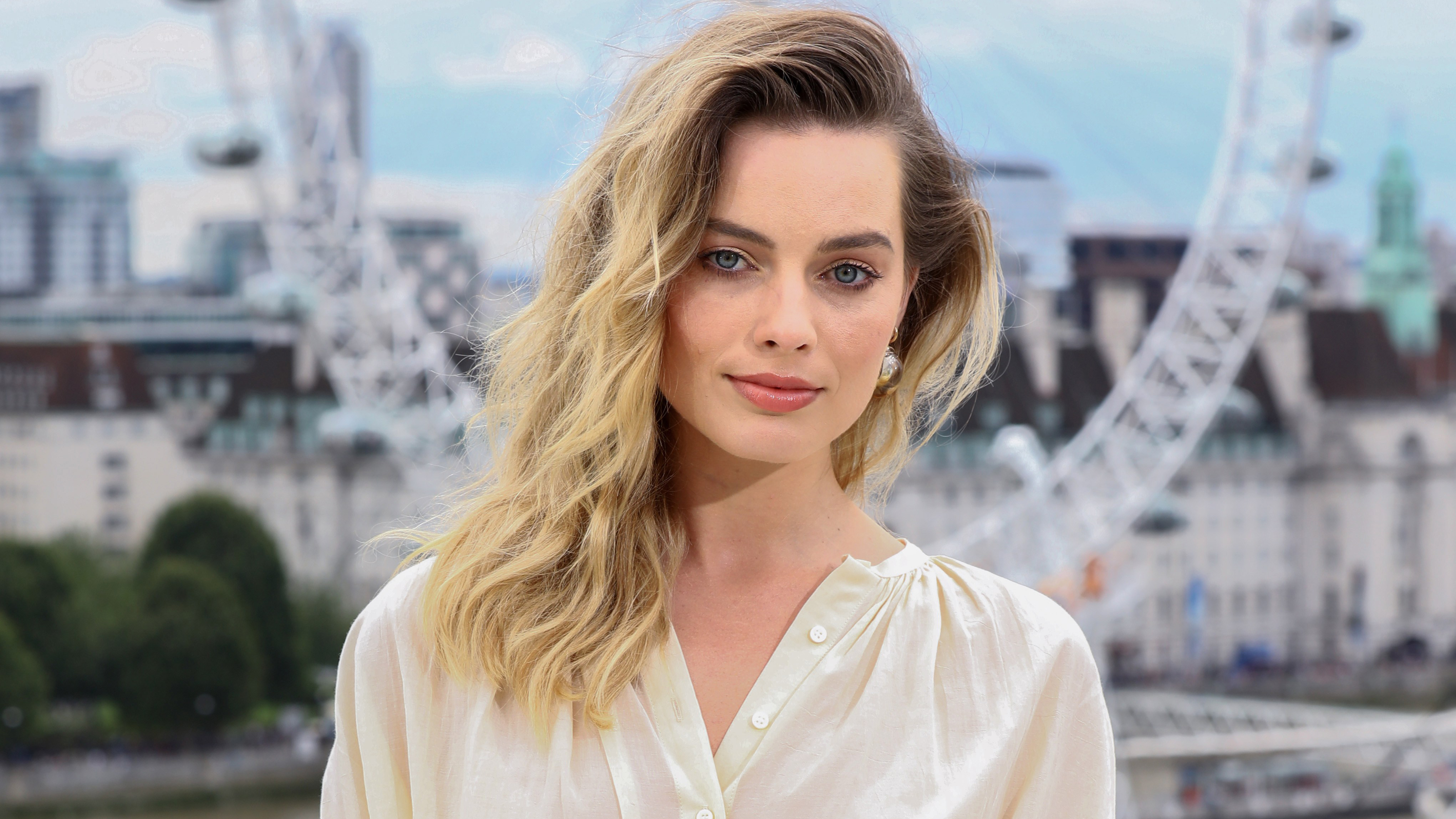 Margot Robbie Ultra HD Wallpaper
