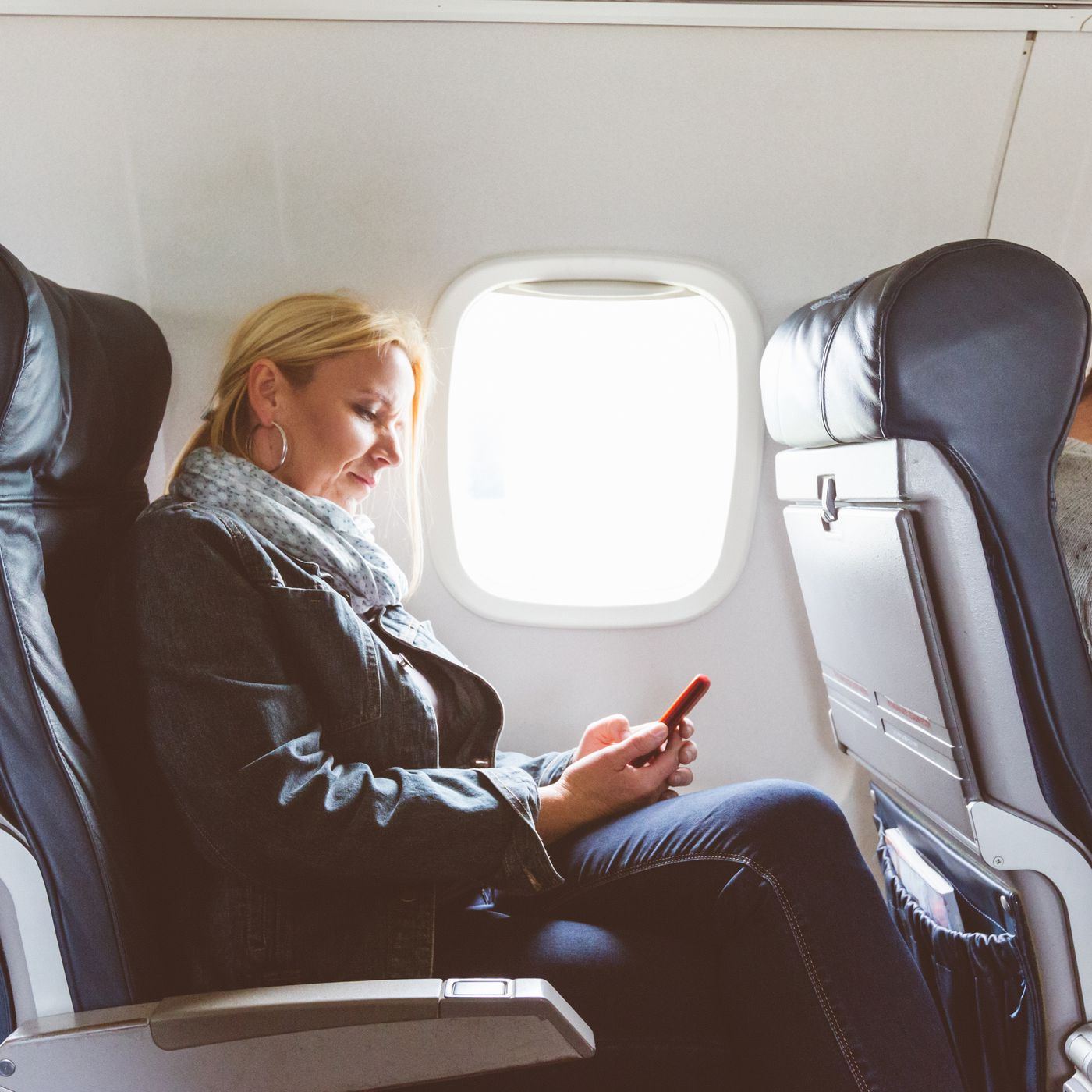 Should You Recline On An Airplane The Perennial Seat Debate