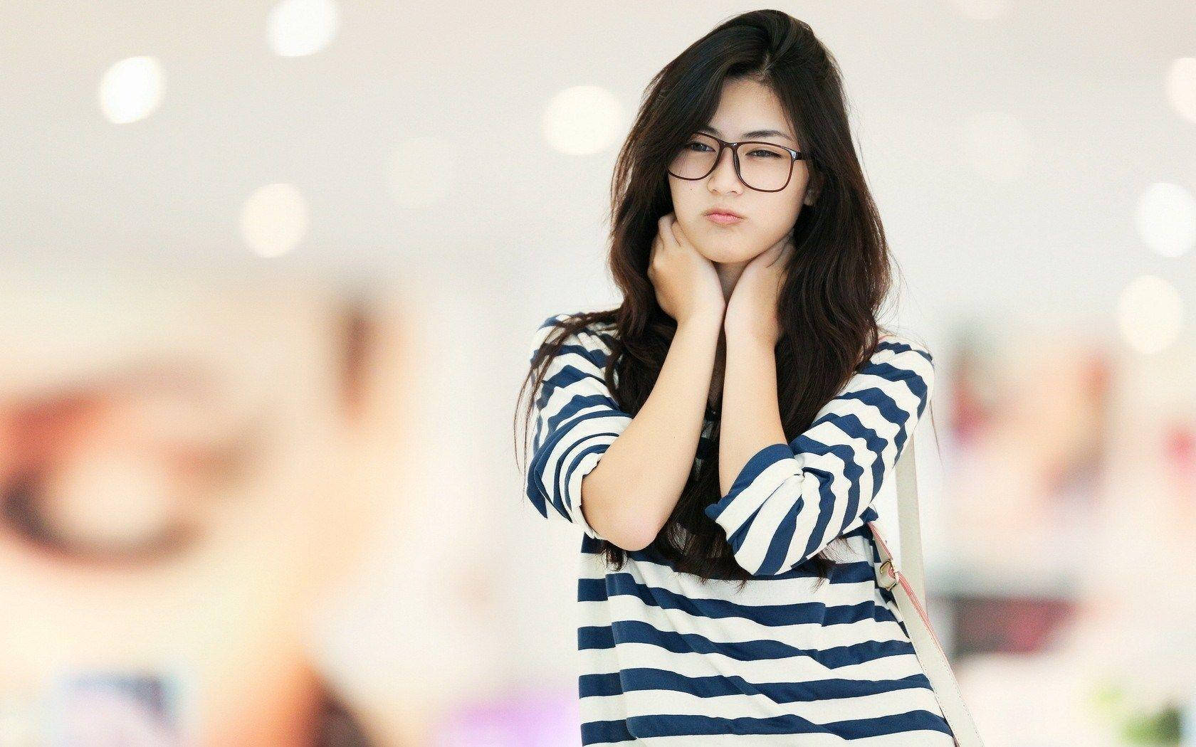 Alone Girl Wallpaper