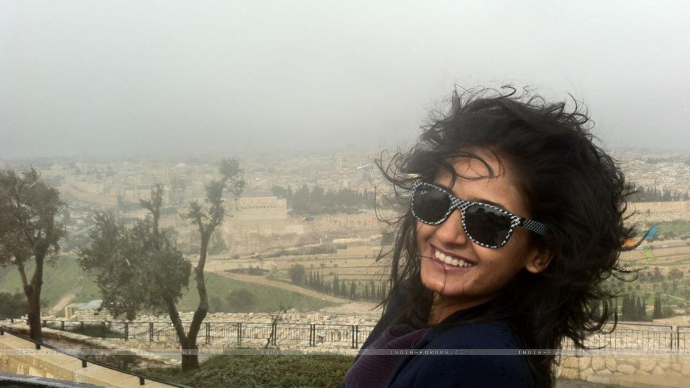 User Ments On Image Titled Shakti Mohan In Israel