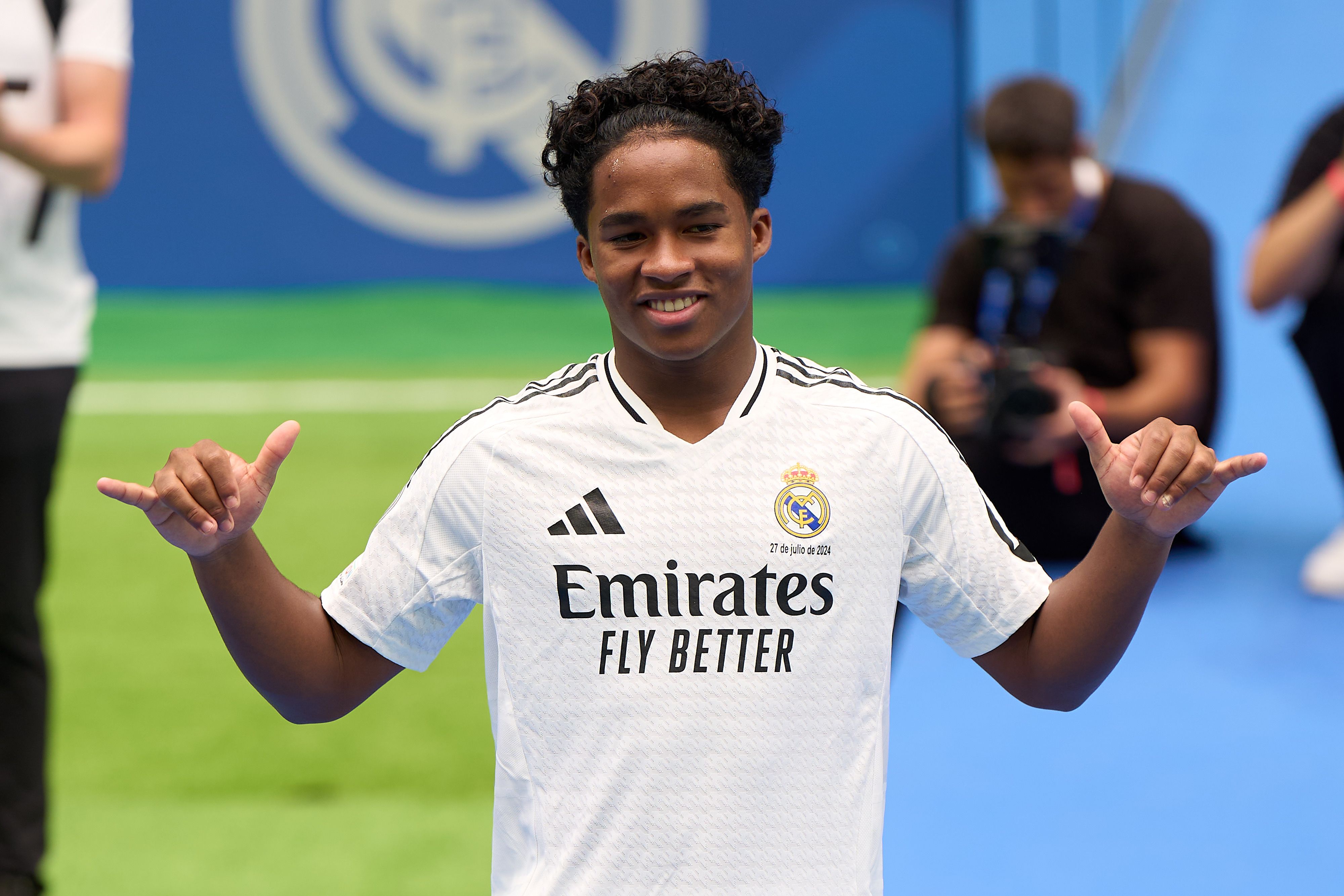 Endrick Felipe posing in a Real Madrid jersey