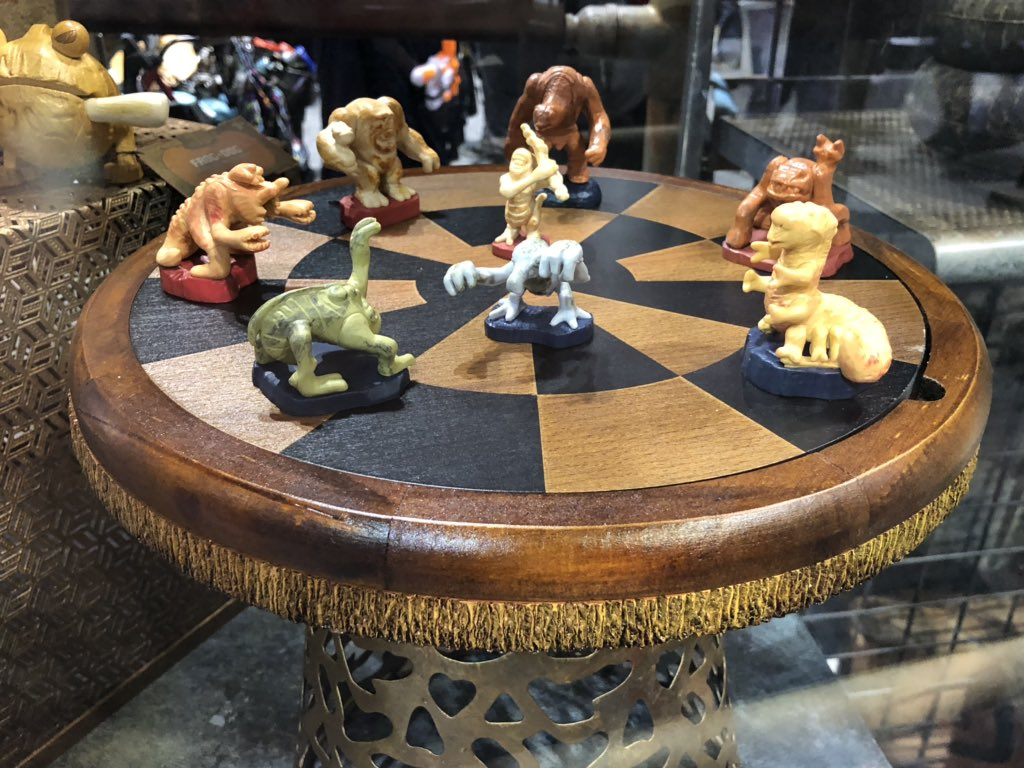 Kowakian Monkey Lizards Dejarik Board Game And More Star Wars