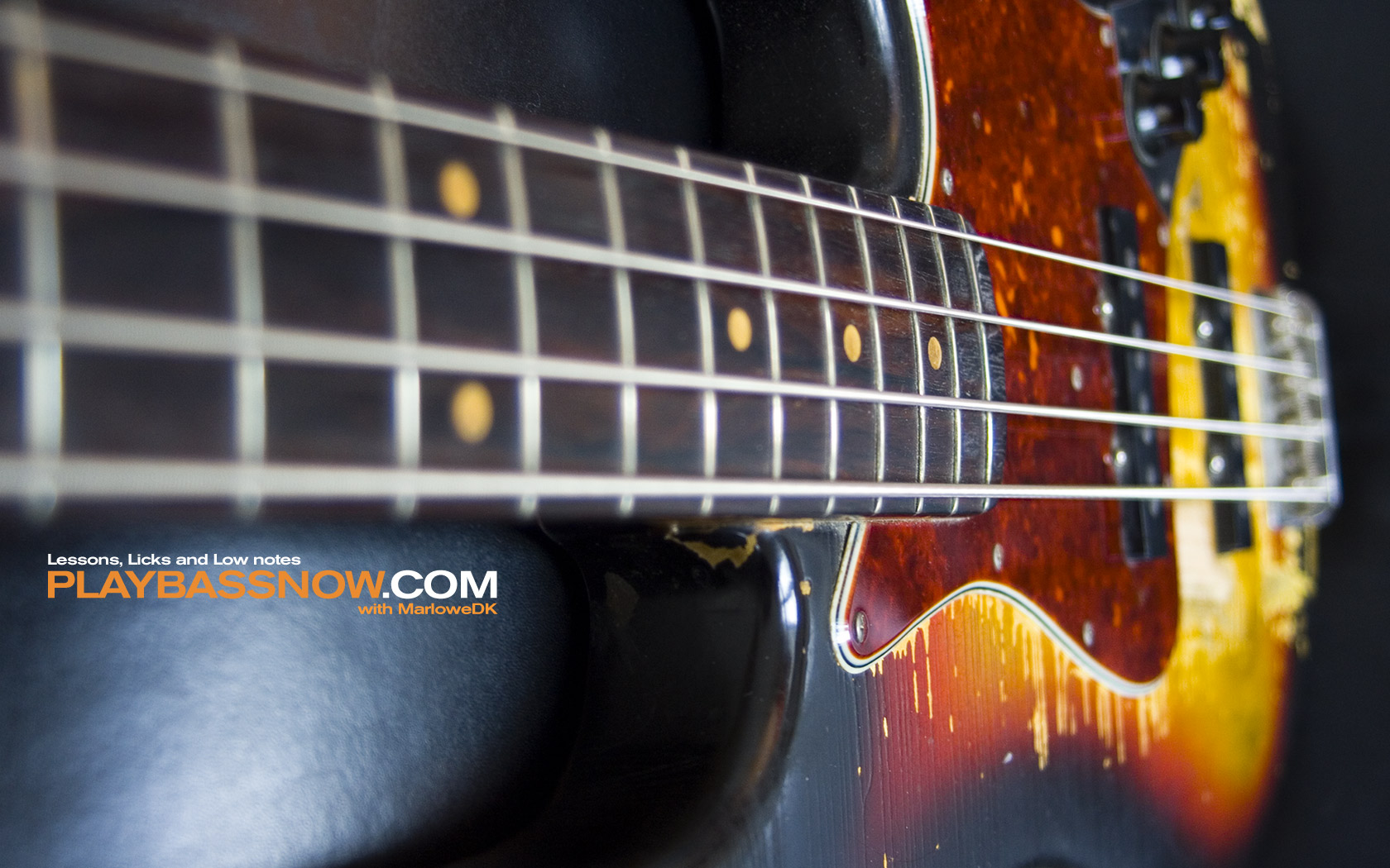 Best Online Video Lessons For Bass Guitar Wallpaper